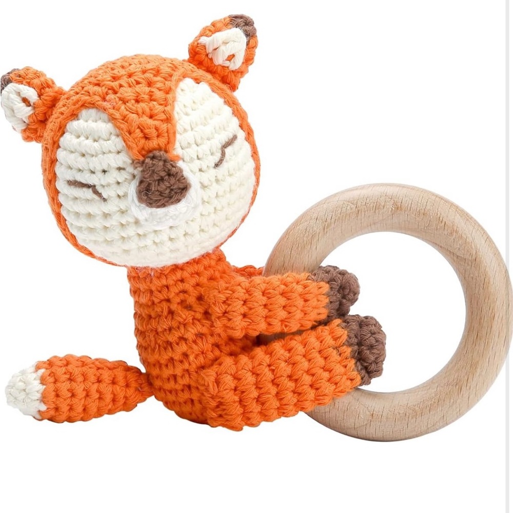 Rattle Easy Grasp Handmade Crochet Cute Wood Newborn Chew Toys for Infant Baby.